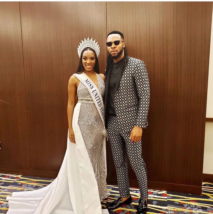 Highlife singer, Flavour who already has two miss Nigerians, Anna Banner & Sandra as his baby mamas, strikes a pose with Miss United State in American. The reactions from the users on the internet is something else as fans adviced him not to get her pregnant because he is fund of having most beautiful ladies as his baby mamas.