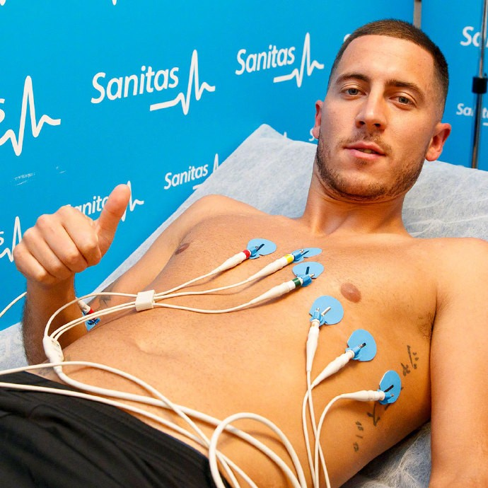 Real Madrid have confirmed that Eden Hazard has completed his medical ahead of a presentation at Bernabeu. Real Madrid have agreed a €100m deal plus add-ons with Chelsea over the transfer of Hazard, with rumors indicating the Belgium captain will take over the No.7 shirt. Hazard arrived in Madrid early today and now he has completed his medical. As is confirmed before, Hazard will do his presentation at Santiago Bernabeu at 19:00 CET today.