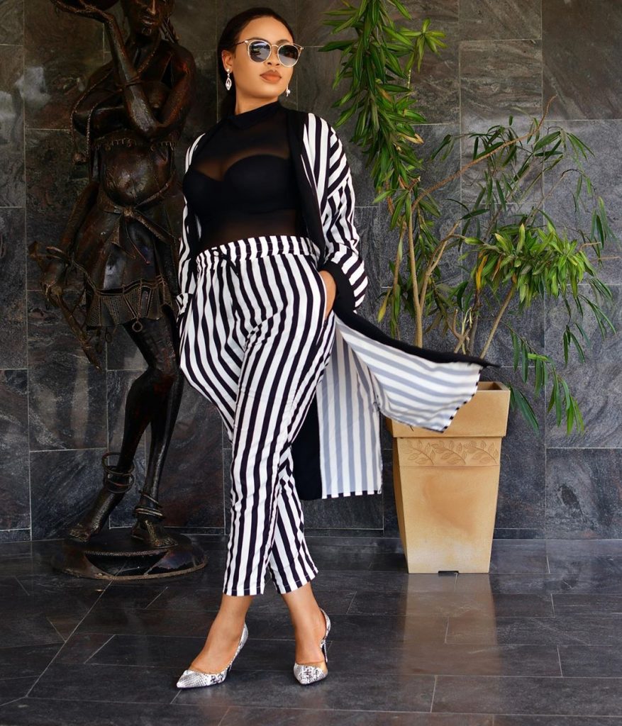 Nina Wows In A New Cute Striped Outfit, Photos