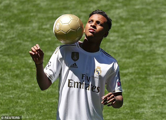 Brazilian forward, Rodrygo has been unveiled as a Real Madrid player after completing his £40m switch from Santos. A deal for the 18-year-old footballer was agreed between the two clubs last year. He joins Luka Jovic, Eder Militao, Ferland Mendy, Luca Zidane, and Eden Hazard on the list of new signings ready for next season.