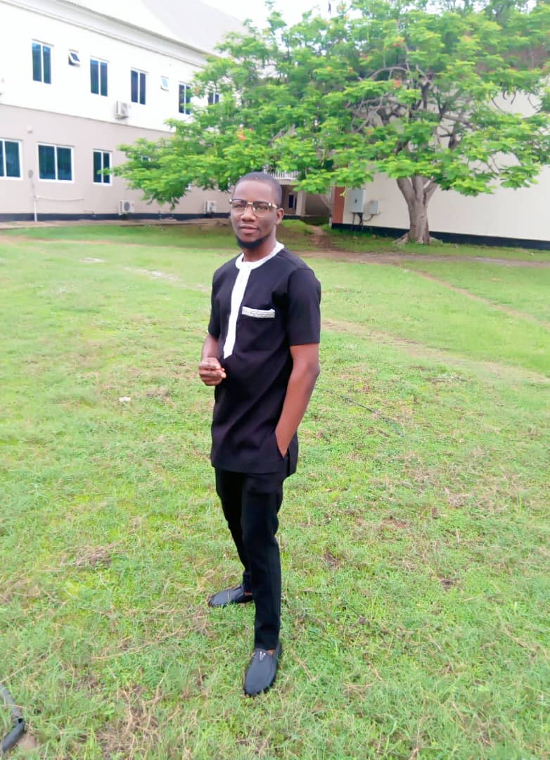 Naijafinix Face Of The Week:- Meet Emmanuel Arinze, A Young First Class Business Man In Abuja