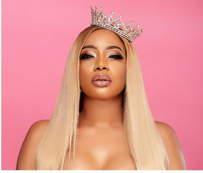 Top Nollywood Actress, Chika Ike Slays In Topless Photos Nollywood actress, China Ike looks stunning in new topless photos…