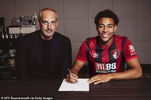 Premier League club, Bournemouth have completed the signing of Nigerian-born footballer, Arnaut Danjuma from Club Brugge for £13.7million. The 22-year-old has signed a long-term contract to become the fourth signing of the summer for the club, following the arrivals of Lloyd Kelly, Jack Stacey, and Philip Billing. Danjuma told the club’s official website: ‘Coming to AFC Bournemouth is a really good step up for me. ‘The Premier League is a great place to play your football, especially at a club like this. ‘I’m excited to be here. The last 24 hours have been a bit crazy but I’m delighted to be at the club and I’ve only heard positive things about it. ‘I think the way the team plays suits my style, I like to attack and I cannot wait to get started.’ Groeneveld was born in Nigeria to a Dutch father and Nigerian mother and was eligible to either national team. He is an international for the Netherlands. Arnaut Danjuma earned his first full international call up when Ronald Koeman named him in the Netherlands squad in October 2018.