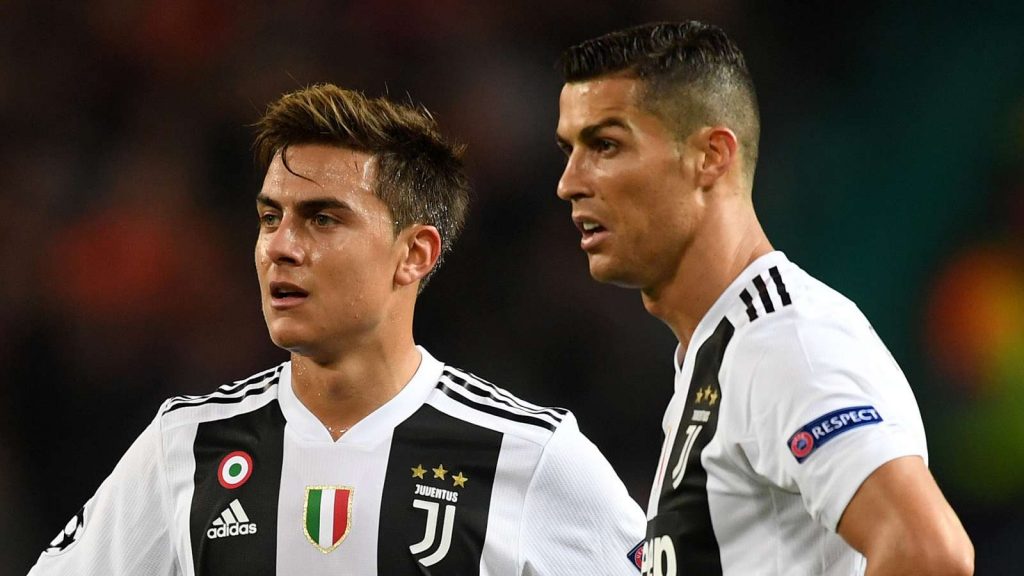 Former Red Devils striker approves swap deal talk Cristiano Ronaldo has urged Juventus teammate Paulo Dybala to move to Manchester United, according to the Daily Mail. Dybala is believed to have asked the Portgual forward for advice about the potential move, with the two clubs currently in talks over a swap deal also involving Belgium striker Romelu Lukaku. Ronaldo, who won nine trophies at Old Trafford between 2003 and 2009, gave his approval to the transfer, saying his time at the Red Devils helped him to become a ‘champion’