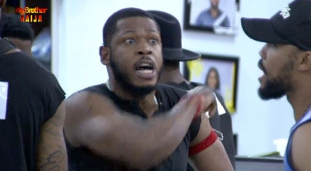 BBNaija housemate, Ike tells Frodd about Seyi’s bossy attitude after alcohol fight. Gistvic Reports. Frodd said he was really disrespected for Seyi to talk about his lineage which he loves doing. Who else noticed Ike has been staying away from argument since he has been giving 2 strikes. Ike said: “The whole bossy bossy is always too much. This is really too much, what kind of nonsense is going on here. GISTVIC recalls, Seyi and Frodd almost got into a fight after exchanging words with each other because of the inability to share the alcohol Biggie gifted the housemates.