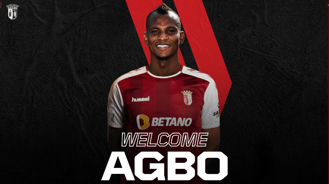 Forgotten Super Eagles midfielder Uche Agbo has joined Portuguese outfit, Sporting Braga on a one-year deal from Belgian club, Standard Liege. The 23-year-old spent the second half of last season on loan at Spanish side, Rayo Vallecano, but they were relegated to the Segunda B at the end of the campaign from La Liga. Sporting Braga confirmed the deal for Agbo on their social media as he reunites with the former manager at Standard Liege, Ricardo Sa Pinto at the club.