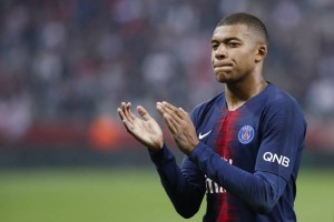 Kylian Mbappe isn’t very likely to leave Paris Saint-Germain next summer, according to Julien Laurens, ESPN France correspondent. Mbappe has been linked most heavily with Real Madrid, and recent reports spoke about the alleged interest of Juventus and Liverpool as well. But Liverpool b