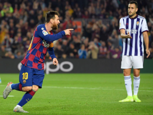 Lionel Messi has reached another milestone with his free-kick against Real Valladolid on Tuesday night. The Barcelona striker has scored 50th goal from free-kick score Barcelona third goal against Soriano’s men and in the process, Messi scored his 50th career goal.Messi scored 44 free-kicks with Barcelona and six with Argentina, he scored two free-kick against Sevilla this season. He was on top of his game against Valladolid, he provided an assist to Arturo Vidal, which means that the Barcelona captain has now racked up 118 games in which he has scored and recorded an assist in the same game.The goal against Valladolid also extends his goalscoring run to four games, having also found scored against Sevilla, Eibar and Slavia Prague.