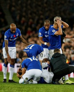 Everton midfielder Andre Gomez on Sunday evening suffered a nasty ankle injury after colliding his leg with Tottenham midfielder Heung-Min Son during an EPL match.  Gomes was injured a little over 10 minutes from time following a challenge by Tottenham’s Heung-Min Son and collision with Serge Aurier, who was later sent off after review by VAR.   Son looked distraught after seeing the injury and started crying after he was red carded, while Gomes was immediately stretchered off to the hospital for immediate surgery.