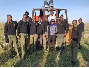 Nigerian singer Yemi Alade enjoys her first Hot Air Balloon ride with the first and only female Hot Air Balloon pilot in Africa in Masaimara, Kenya.