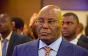 Senator Dino Melaye has alleged that police officers are heading to his house in Aiyetoro, Kogi State to plant arms. Tensions have been high in Kogi ahead of the governorship polls also scheduled for November 16 as both camps of the APC and the Peoples Democratic Party (PDP) have accused each other of brewing trouble, Igbere TV reports.