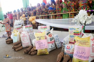 Christmas Welfare Ministration: Dr. Paul Enenche and wife, Dr. Becky of Dunamis reach out to widows, orphans, othersDr. Paul Enenche and his w