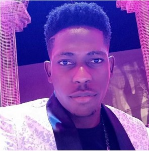 Nigerian gospel singer, Moses Bliss has escaped alive after being involved in a terrible car crash.  Moses Bliss, a Nigerian gospel singer, who is popularly known for his song “Too faithful” has survived an accident.