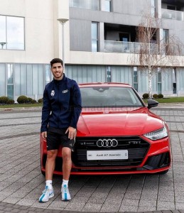 The management of Real Madrid has gifted the club’s squad members exotic Audi cars to celebrate the Christmas. 