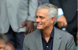 Tottenham Hotspur manager, Jose Mourinho is set to hijack the bid of Frank Lampard’s Chelsea to sign 23-year-old forward, Moussa Dembele from Lyon, according to Goal. Mourinho has been attracted to Dembele