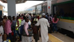 Gunmen on Saturday attacked vehicles conveying travellers, who alighted at Rigasa railway station from Abuja, injured some of them and abducted several others.