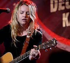 Karen Zoid - Born To Shine (MP3 Download)