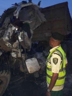 Three lives have been lost in multiple accidents that occurred at the new kara market inbound Lagos of Lagos Ibadan expressway in the early hours of today June 29. The deceased persons have been evacuated and taken to Fos Morgue Ipara. The cause of the accident is yet unknown. However, Men of the Federal Road Safety Corps FRSC are at the scene and are helping to restore normalcy. See Photos Below;