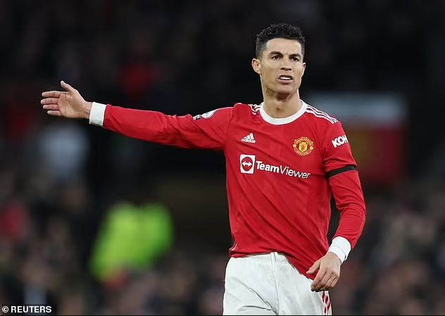 Cristiano Ronaldo’s Agent Jorge Mendes ‘Offers Manchester United Star To Barcelona’