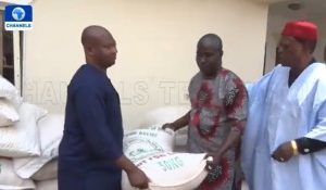 APC Distributes Food Items To Residents In Anambra State