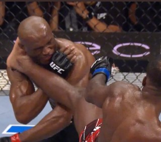 Edwards Knocks Out Usman To Become New UFC Welterweight Champion