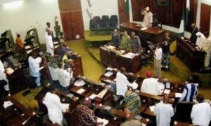 BREAKING!!! EFCC Arrests Ogun State Assembly Speaker, Oluomo