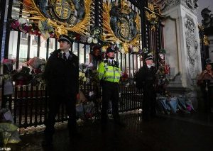 People Gather Outside Buckingham, Windsor, And Balmoral To Mourn The Queen