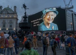 People Gather Outside Buckingham, Windsor, And Balmoral To Mourn The Queen