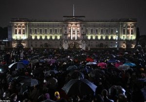 People Gather Outside Buckingham, Windsor, And Balmoral To Mourn The Queen