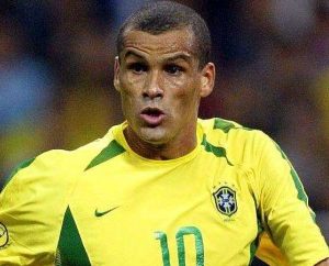 Rivaldo Predicts Winner Of Man City Vs Man United This Weekend