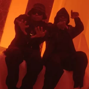 bBlxckie – Sneaky (Video) ft. A-Reece 