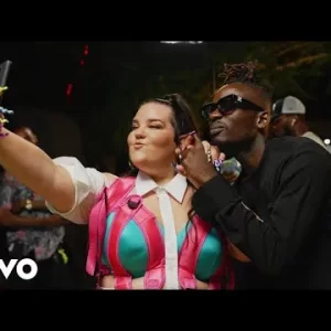 Netta – Playground Politica Ft. Mr Eazi (Video) 