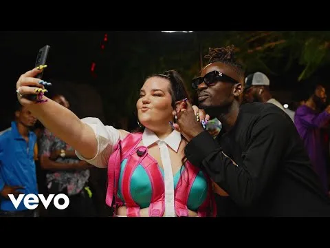 Netta – Playground Politica Ft. Mr Eazi (Video)