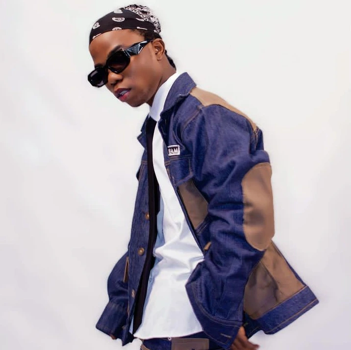 Lyta – Stranger (MP3 Download)