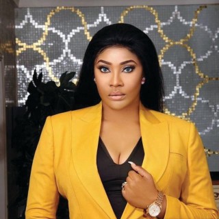 Stop lying that acting gave you money to buy a house — Actress Angela Okorie tells her junior colleagues ????