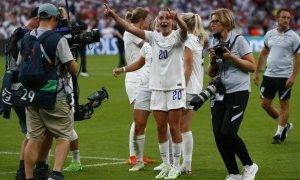 Ella Toone: Euro 2022 winner says there should be 'no stigma' over fashion on the pitch