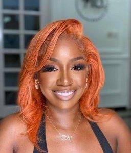 Ex-BBNaija housemate, Tolani Baj has revealed what turns her off at the club.

The disc jockey in the tweet she shared, said she gets turned off when a guy dances in the club.

Tolani added that such men should learn to sit down and pretend to be “big boys”.

She Tweeted;

“I get turned off when a guy dances in the club. Like sit down and pretend to be a big boy.”