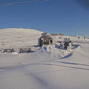 Isle of Man schools remain closed for a second day due to snowfall