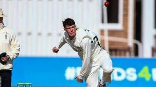 Josh Baker: Worcestershire spinner signs new three-year deal at New Road