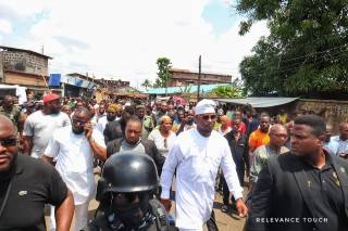 Rhodes-Vivour Visits Victims Of Akere Market Burnt By Political Thugs
