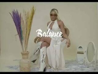 Simi, a heavyweight Nigerian top-notch songstress and songwriter uncovers the music video of her smashing tune dubbed “Balance (Acoustic).” ADVERTISEMENT Additionally, this interesting version comes from “To Be Honest (TBH) (Acoustic) EP,” her most-recent debut delivery. Watch the video below: