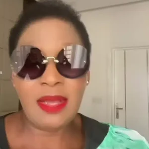 “Tonto Dikeh Dates Both Men And Women” – Kemi Olunloyo Alleges