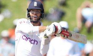 Ben Foakes: England wicketkeeper misses Surrey game with back complaint