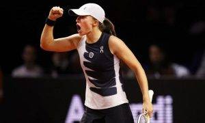 Stuttgart Open: Iga Swiatek beats Aryna Sabalenka to retain title