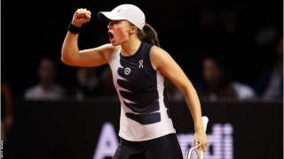 Stuttgart Open: Iga Swiatek beats Aryna Sabalenka to retain title