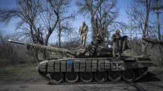 Ukraine war: In Kyiv, top officials shrug off US documents leak