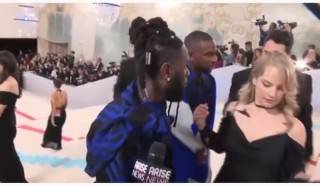 Burna Boy Snubbed Arise Tv Team At Met Gala