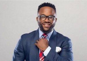 Despite Warning From Boyfriend, Iyanya Takes Lady He Met At Davido’s Concert On Date (Videos)