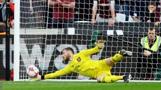 Does David de Gea's 'shocking' mistake raise questions about his Man Utd future?