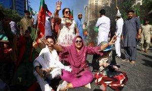 Imran Khan: Mass protests across Pakistan after ex-PM arrest